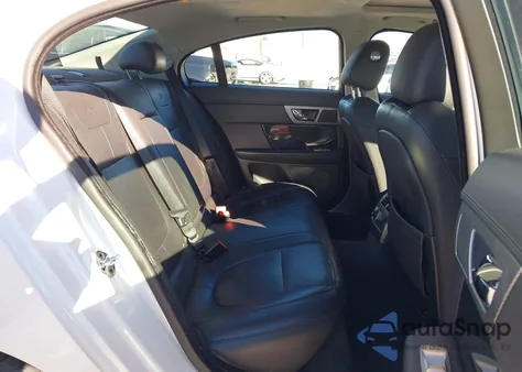 2011 Jaguar Xf Xfr из США, поврежденный, VIN SAJWA0JC6BMS06159